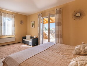 3 bedrooms, Internet