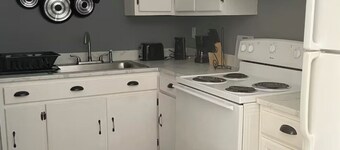 Charming 2-bedroom apartment in wonderful Eagle Pass with AC