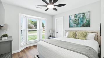 3 bedrooms, iron/ironing board, WiFi, bed sheets
