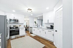 Microwave, oven, stovetop, dishwasher