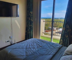 1 habitación y ropa de cama