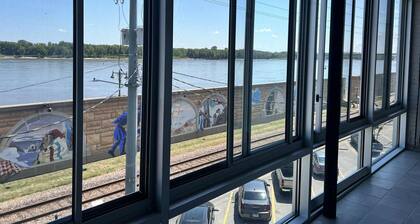 3-bedroom river view apartment in historic downtown Cape Girardeau