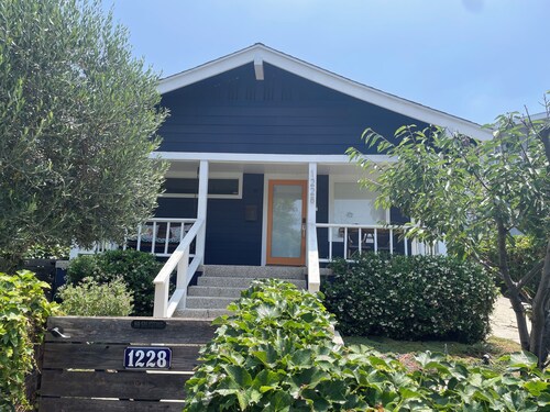 Peaceful Mid-Century House in the Heart of Silver Lake