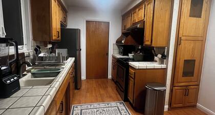 Modern West Hills Home – 3 Bedrooms, 2 Baths, Great Location