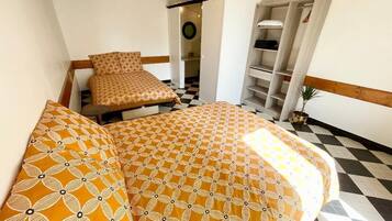 1 camera, Wi-Fi gratuito, lenzuola