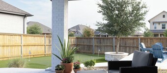 4-bedroom house with Pool and Putting Green in Hill Country