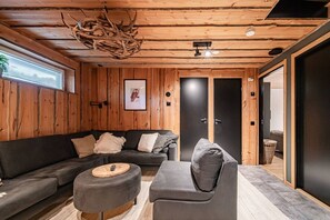 Interior - Jukola Juhani by Aavalevi Holidays (Levi)