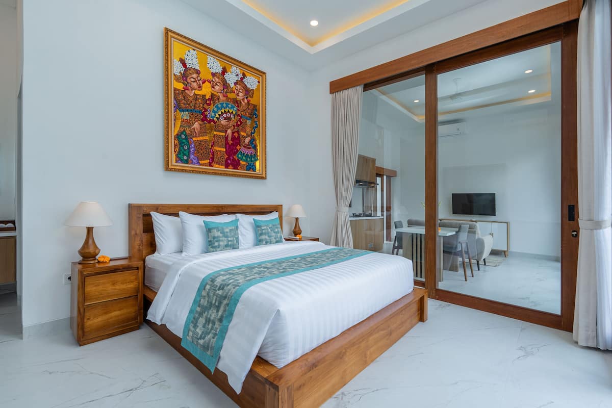 One Bedroom Pool Villa | Desk, free WiFi, bed sheets