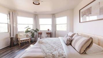 3 bedrooms, WiFi, bed sheets