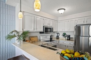 1 bedroom, Internet - Lahaina Shores PH1 in Lahaina (Lahaina)