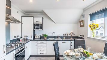 Fridge, microwave, oven, dishwasher