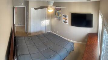 2 bedrooms, free WiFi, bed sheets