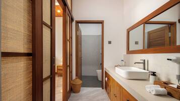 Superior Villa, 2 Bedrooms, Private Pool | Bathroom