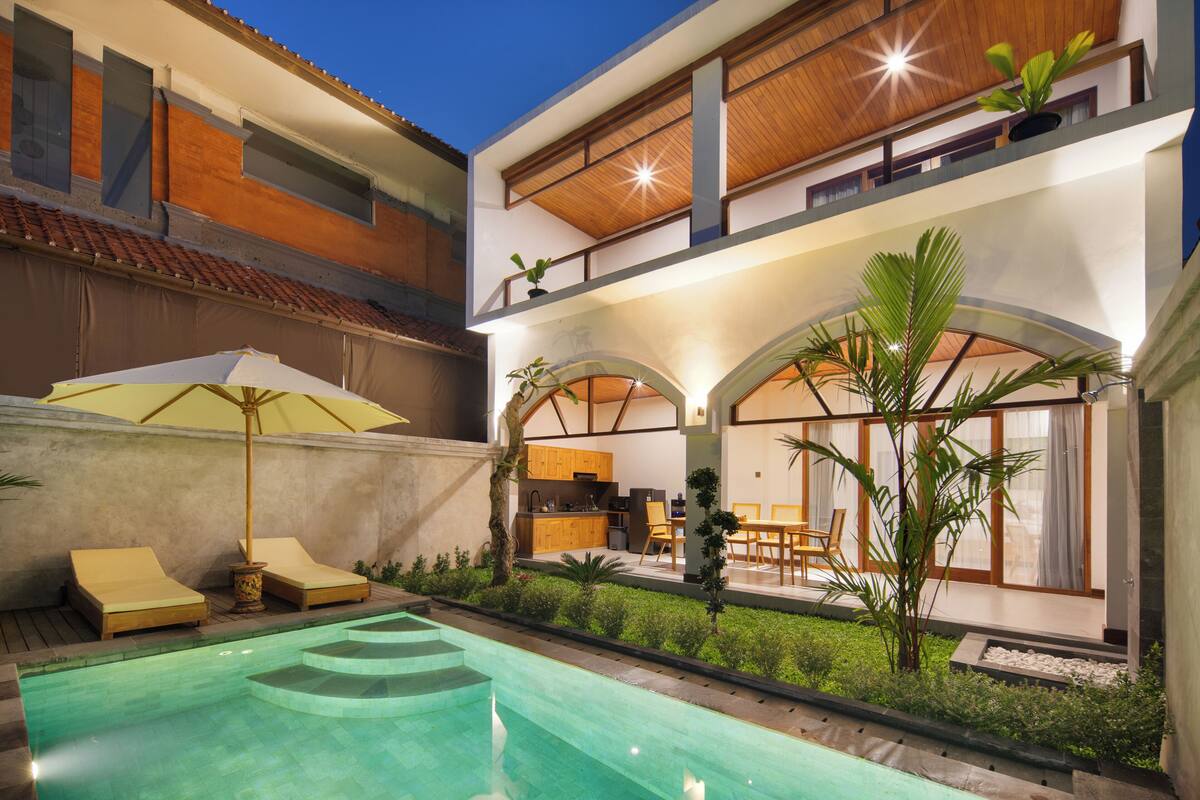 Villa, 4 Bedrooms, Private Pool | Premium bedding, minibar, desk, blackout drapes