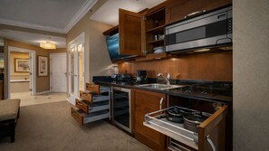 Fridge, microwave, stovetop, coffee/tea maker