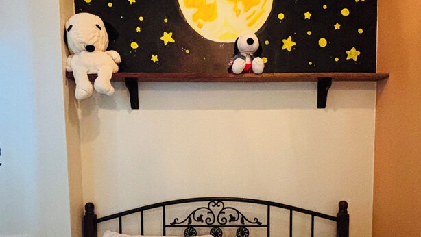 Unclassified image, 1 of 28, button - Room-moonlit Cozy Retreat With Playful T (Iloilo)