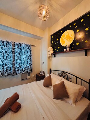 Zimmer, 1 Schlafzimmer, Balkon | 1 Schlafzimmer