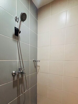 Quarto, 1 quarto, sacada | Banheiro