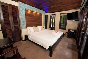 In-room safe, desk, laptop workspace, blackout drapes - PUR Boutique Cabanas - Adults only (San Pedro)