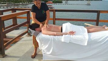 Tratamientos corporales, aromaterapia y masajes con piedras calientes