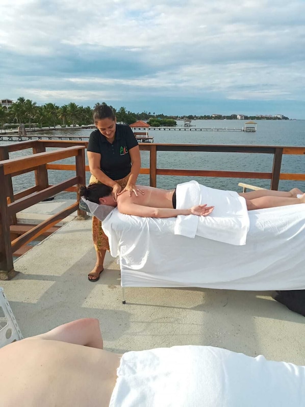 Tratamentos corporais, aromaterapia, massagens com pedras quentes