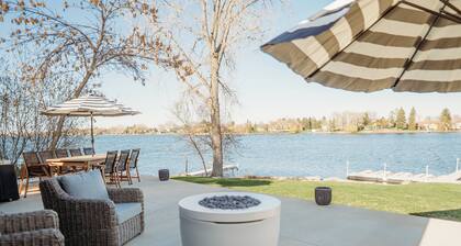 Family friendly 3-bedroom Mina Lake home