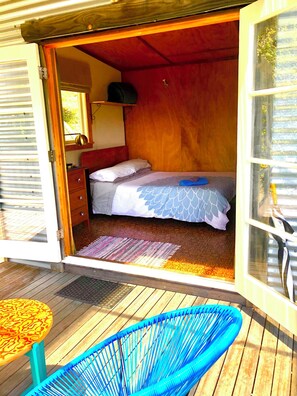 3 bedrooms, iron/ironing board, Internet, bed sheets