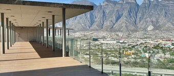 Tu mejor opción: precio accesible y a metros del Consulado de EE.UU.