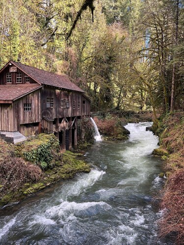 Tiny House Farm Stay In Battle Ground Dogs Welcome