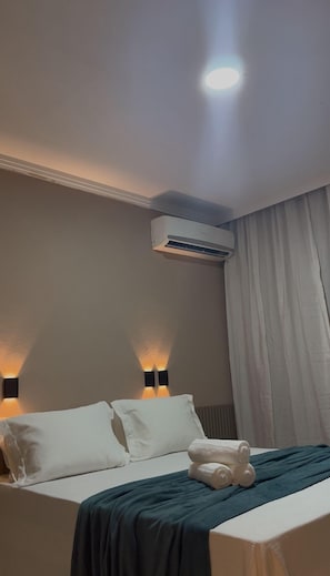 Cortinas blackout, tabla de planchar con plancha y wifi gratis