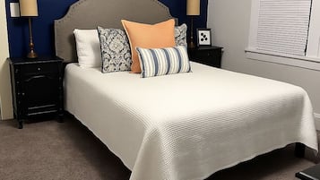 1 quarto, escrivaninha, Wi-Fi, roupa de cama