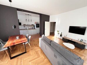 Smart TV - First-class apartment in Leipzig-Gohlis (Leipzig)