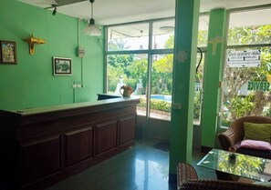 Reception - Wave point resort  (Pattaya)