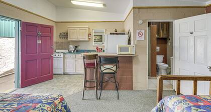 Patio & Trail Access: Lake Whitney Studio!