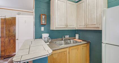 Hike On-Site: Lake Whitney Studio Hideaway