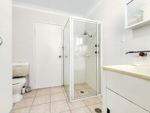 Doccia, asciugacapelli, asciugamani