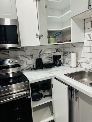 Microwave, oven, stovetop, dishwasher