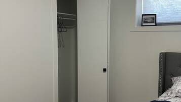 1 habitación, wifi gratis y ropa de cama