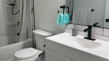 Towels, soap, shampoo, toilet paper