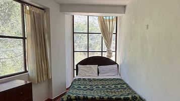 Egyptian cotton sheets, premium bedding, down comforters, pillowtop beds