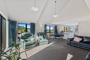 Uklassifisert bilde, 3 av 21, knapp