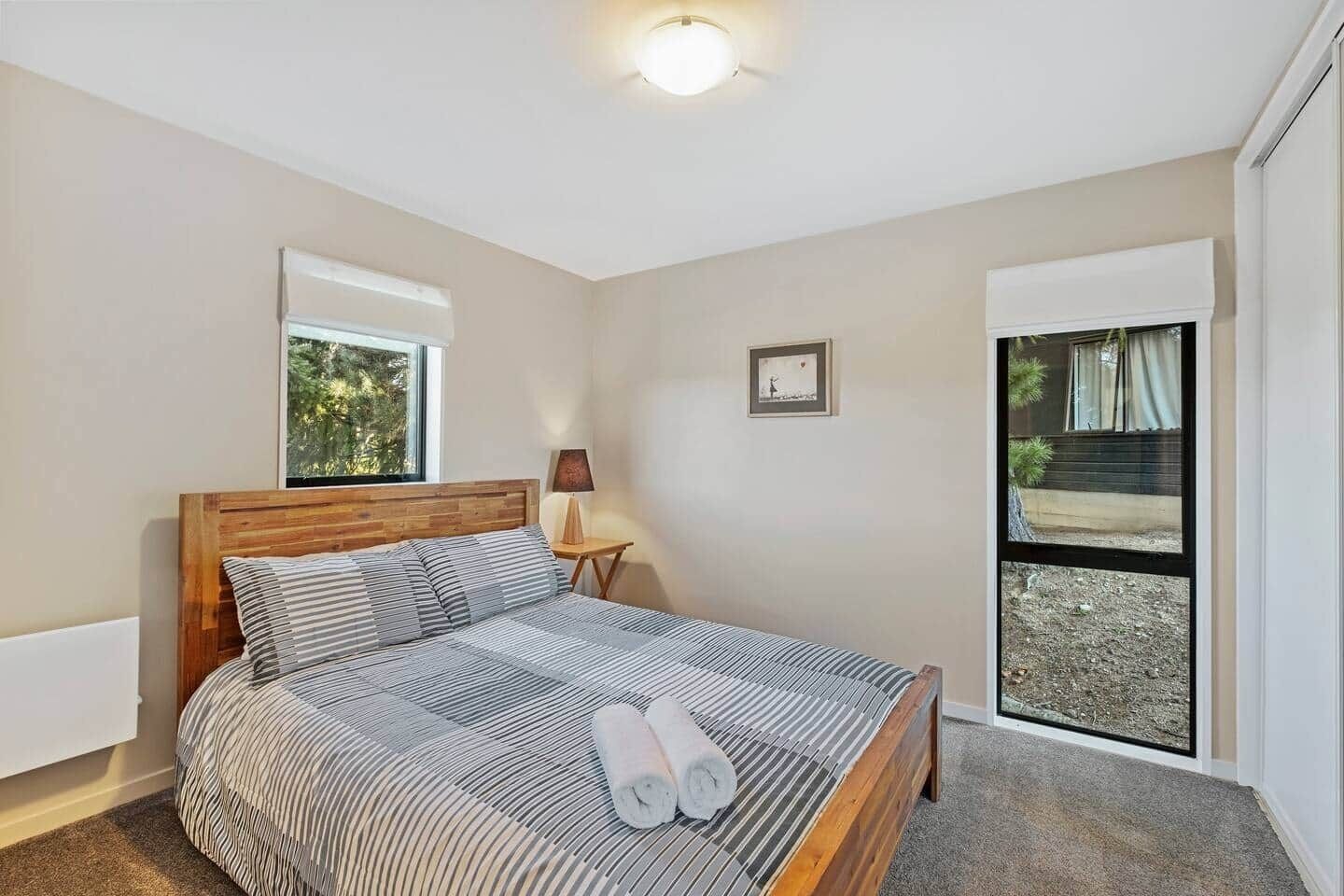 4 bedrooms, in-room safe, free WiFi