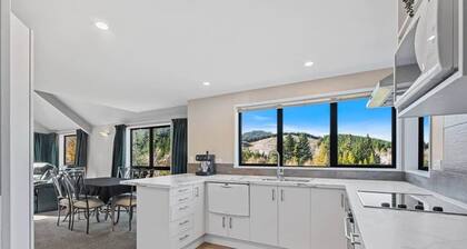 Hanmer Haven + Games room