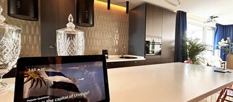 Ambient lounge with sundeck and free parking