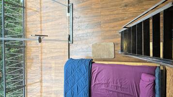 Sengetøy i egyptisk bomull, sengetøy av topp kvalitet og skrivebord