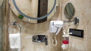 Executive Room | Bathroom