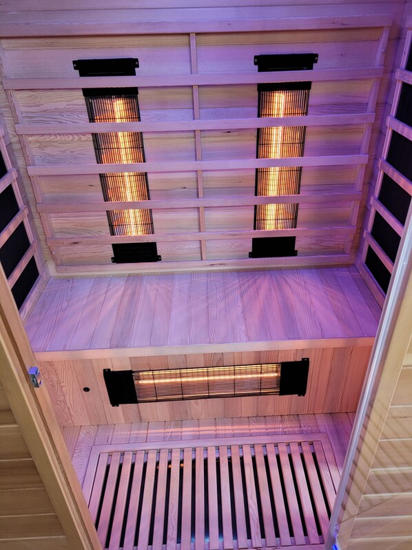 Sauna - Carpe Diem Wellness Apartment (Illingen)