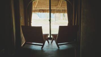 Villa, Non Smoking | In-room safe, desk, iron/ironing board, free WiFi