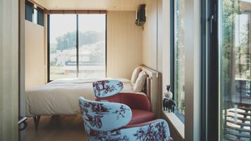 In-room safe, desk, iron/ironing board, free WiFi