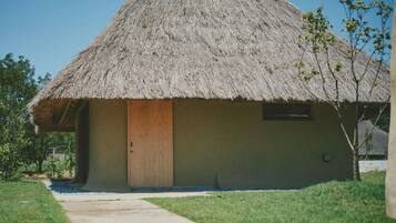 In-room safe, desk, iron/ironing board, free WiFi